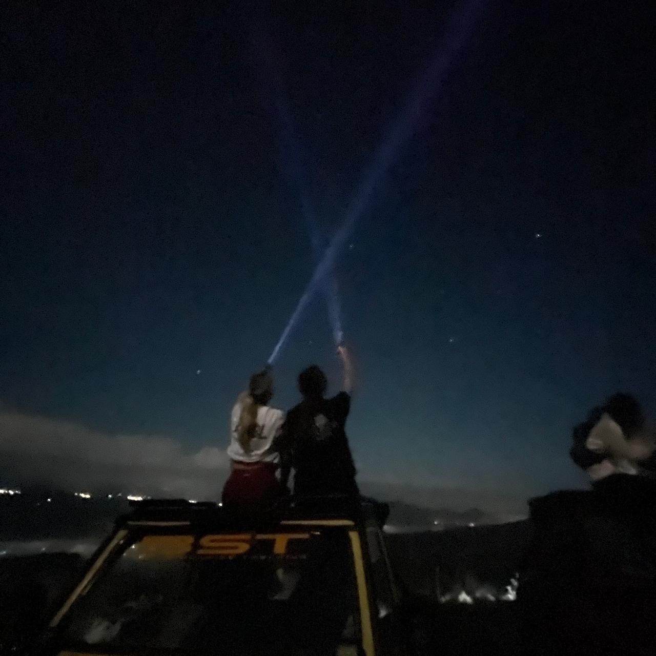 Jeep Sunrise Tour With Black Lava, Lake & Mount View + Breakfast